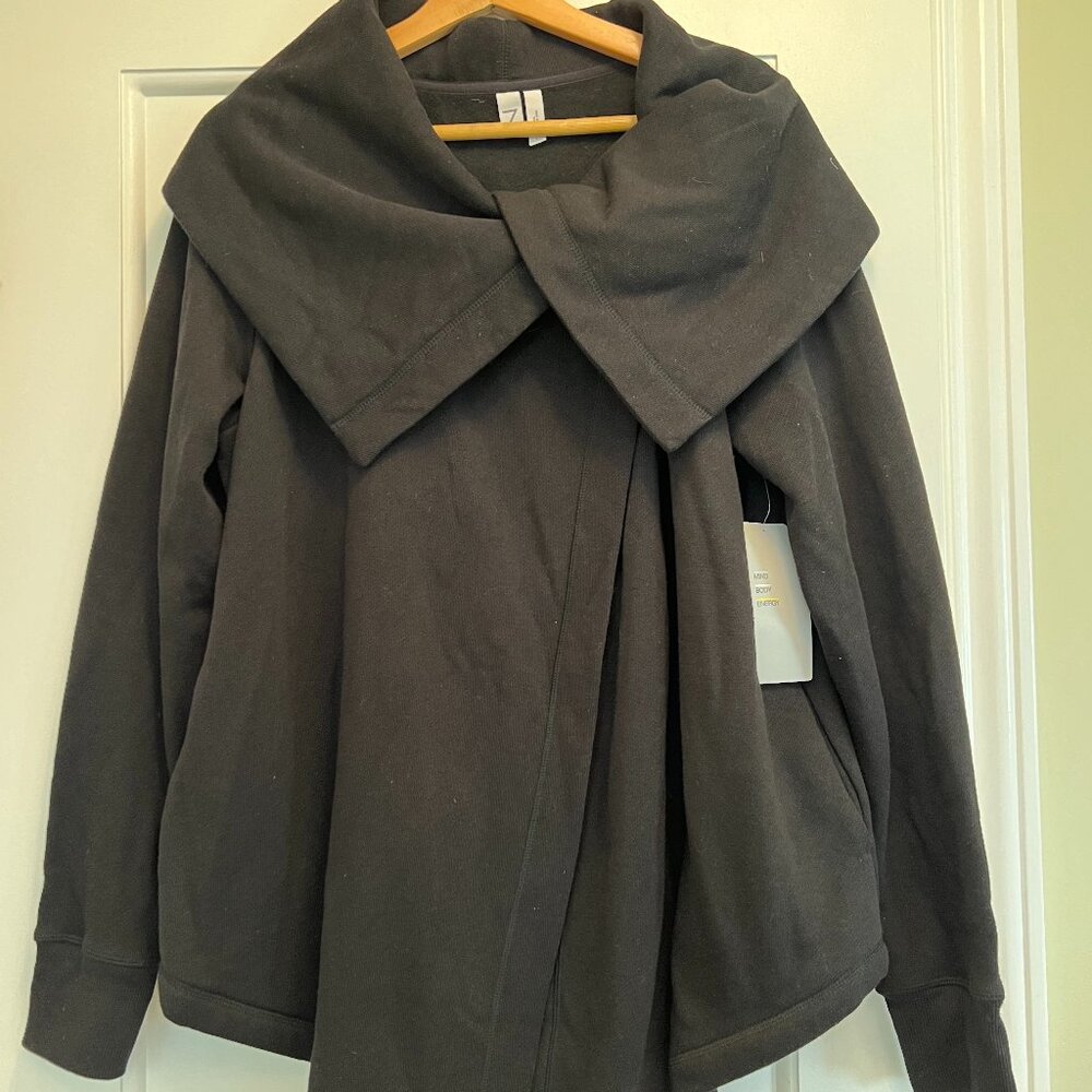 NWT Z by Zella black workout jacket, Size L